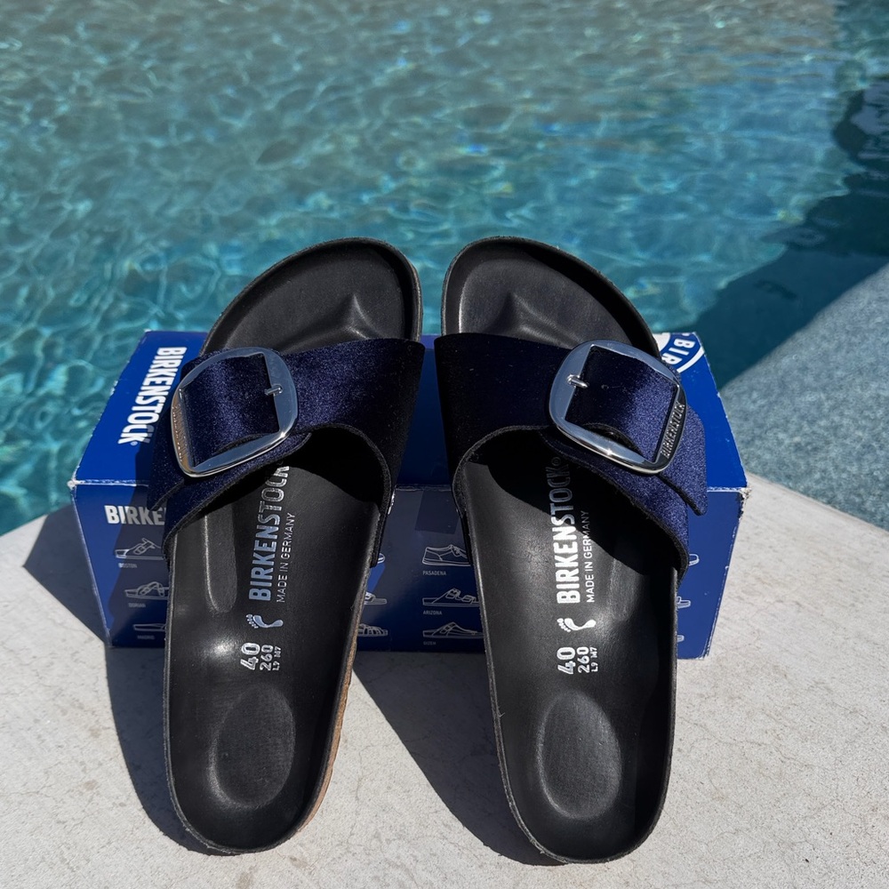 BIRKENSTOCK MADRID BIG BUCKLE SANDAL IN VELVET MIDNIGHT  Size 40 - Picture 4 of 14